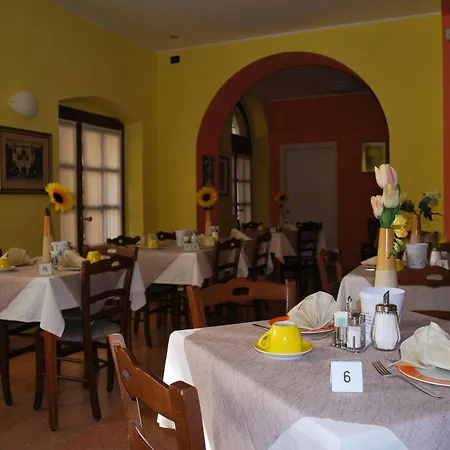 All'ancora Garda (Verona)